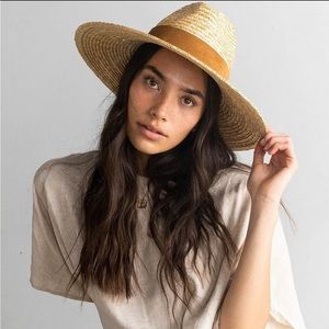 Gigi Pip Isla Straw Fedora OS